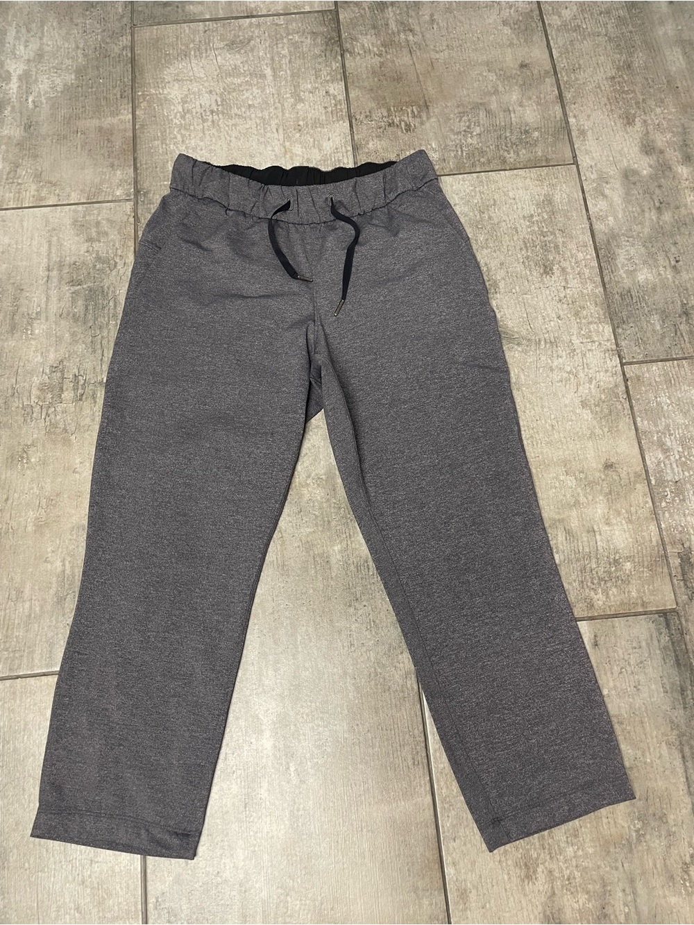 Lululemon Gray Drawstring Cropped Jogger Pants